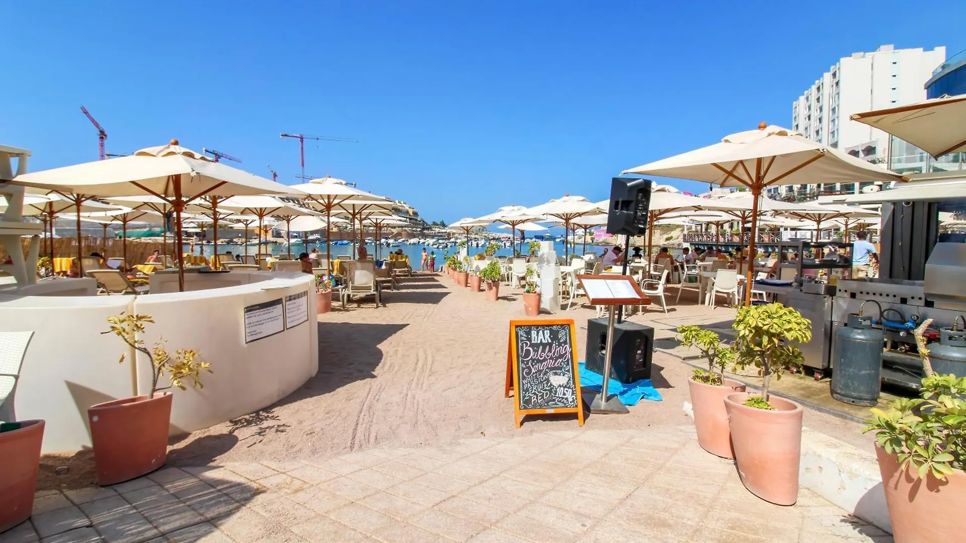 Apartment Designer - 60 Seconds To The Beach I Free Parking! Saint Julian's