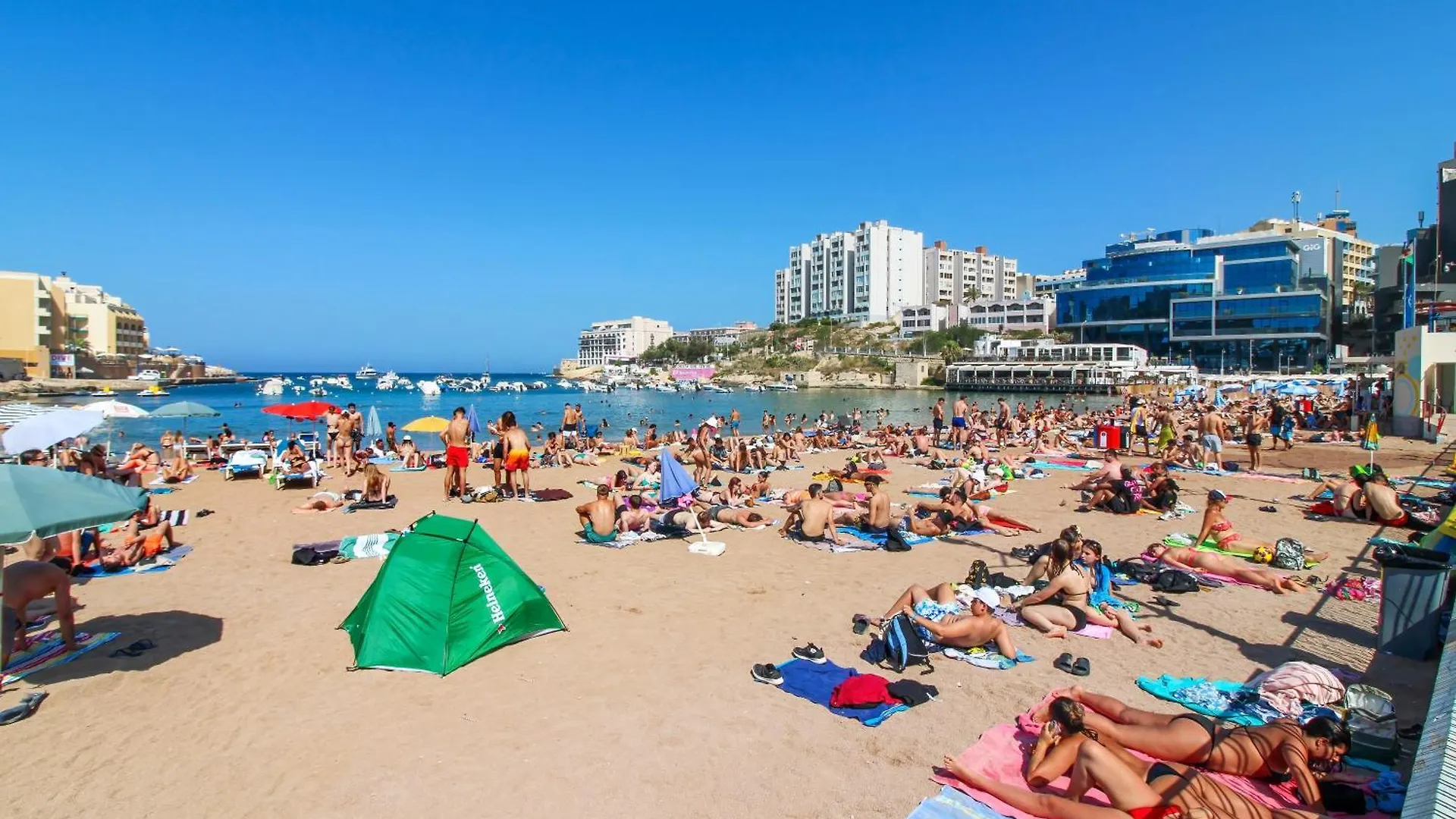 Apartment Designer - 60 Seconds To The Beach I Free Parking! Saint Julian's Malta