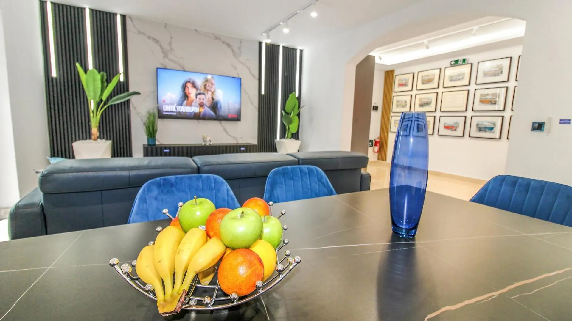 Designer - 60 Seconds To The Beach I Free Parking! Saint Julian's Apartment