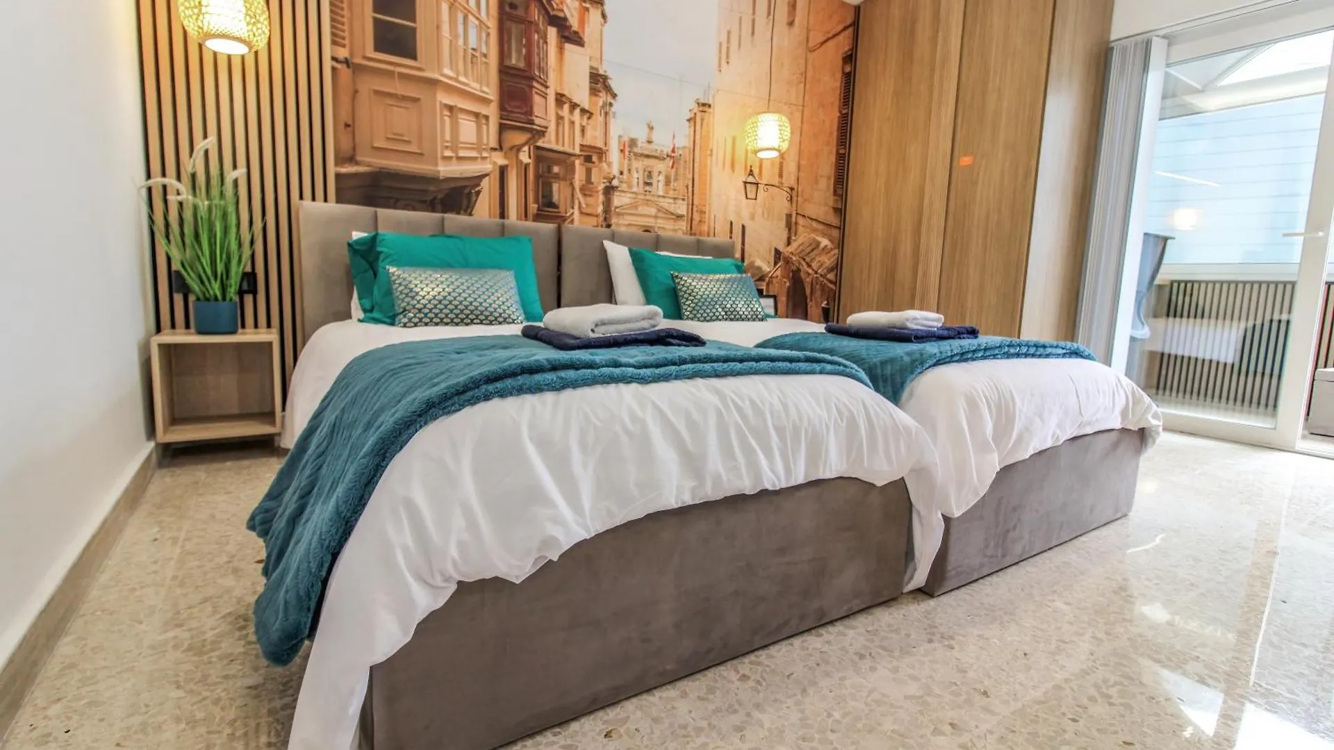 Apartment Designer - 60 Seconds To The Beach I Free Parking! Saint Julian's Malta